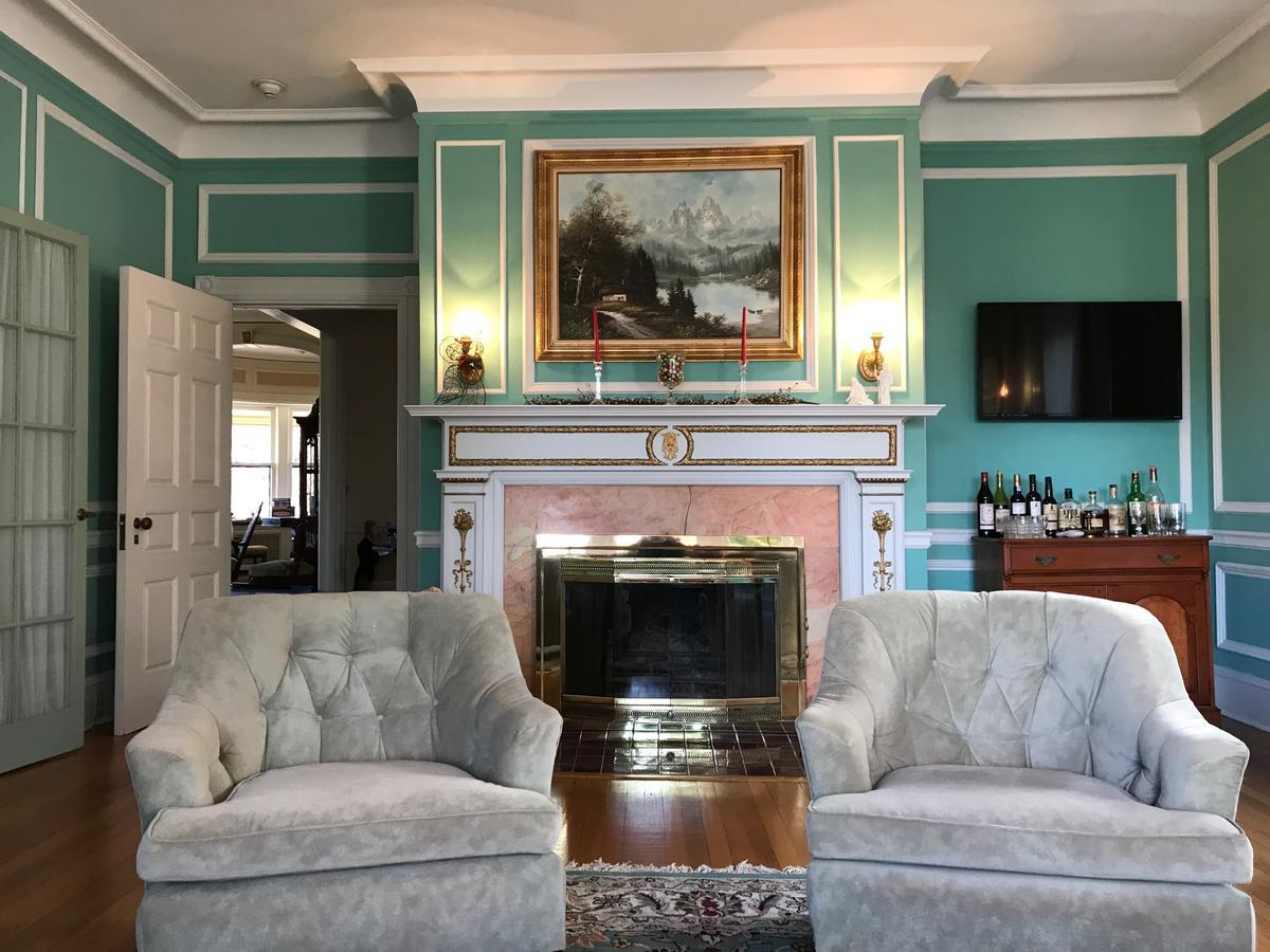 Idlwilde Inn Watkins Glen Extérieur photo