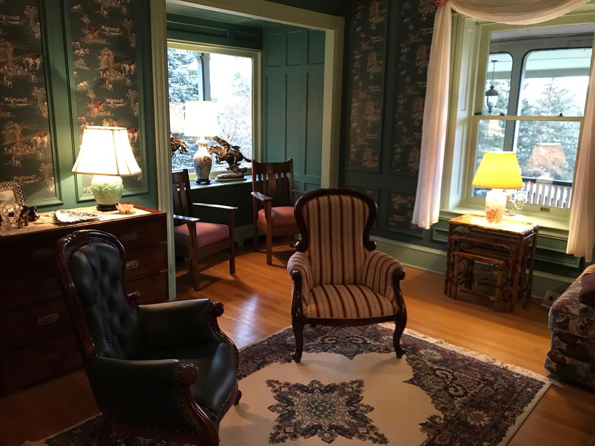 Idlwilde Inn Watkins Glen Extérieur photo